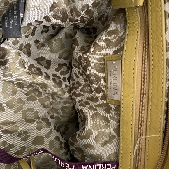 Perlina hobo bag in easy-carry design - Picture 6 of 9